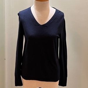 Merino wool navy blue long sleeve sweater